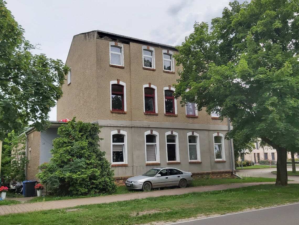 Das Bürgerhaus neben dem Kulturhaus - Historische Gebäude an der Karl-Marx-Straße Küstrin-Kietz