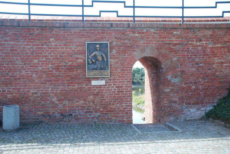 Aktuelle Fotos der Stadt Küstrin / Kostrzyn Ehemalige Altstadt & Festung - Das Fischertor am Ende der Webergasse *6