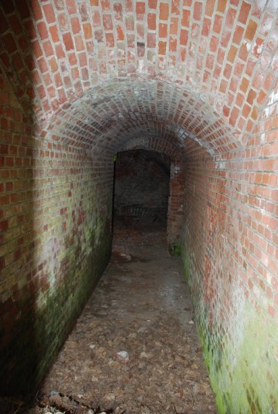 Aktuelle Fotos der Stadt Küstrin / Kostrzyn Ehemalige Altstadt & Festung - Nahaufnahme des 2. Zugangs zur Bastion König ***