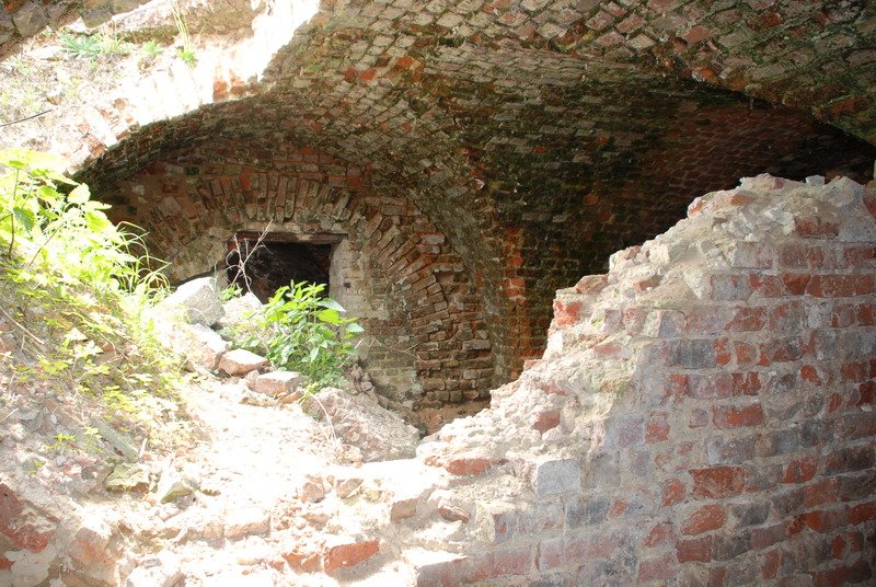 Aktuelle Fotos der Stadt Küstrin / Kostrzyn Die Schloßruine - Im Gewölbe I ***