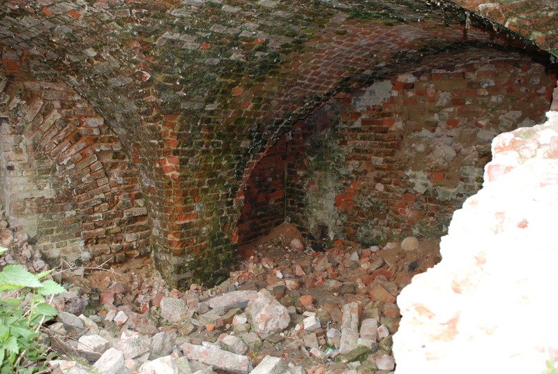 Aktuelle Fotos der Stadt Küstrin / Kostrzyn - Die Schloßkaserne Die Schloßruine - Im Gewölbe II ***