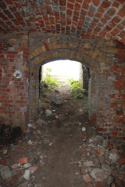 Aktuelle Fotos der Stadt Küstrin / Kostrzyn Die Schloßruine - Blick nach draussen ***