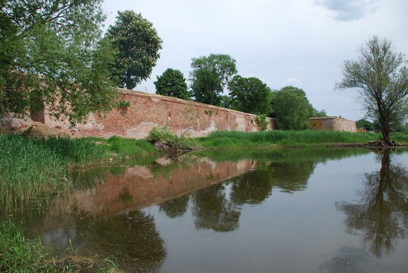 Aktuelle Fotos der Stadt Küstrin / Kostrzyn Ehemalige Altstadt & Festung - Blick aus Richtung Bast. Brandenburg ***