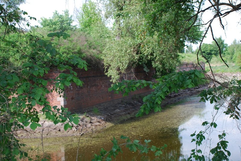 Aktuelle Fotos der Stadt Küstrin / Kostrzyn Ehemalige Altstadt & Festung - Ruine des Ravelins August Wilhelm ***