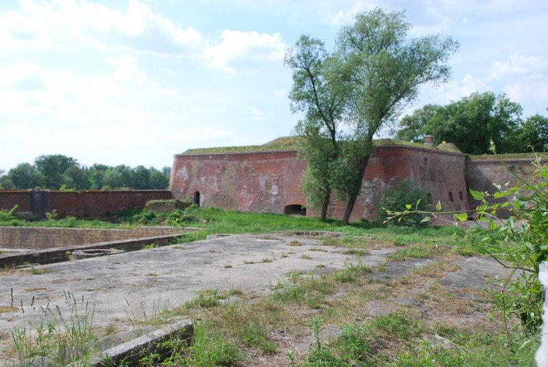 Aktuelle Fotos der Stadt Küstrin / Kostrzyn - Altstadt Ehemalige Altstadt & Festung - Bastion Philipp (Aussenansicht) ***