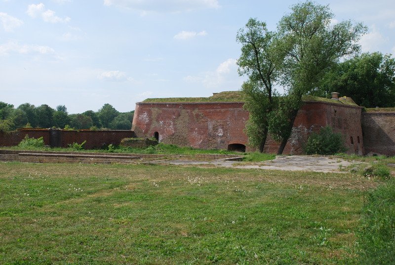 Aktuelle Fotos der Stadt Küstrin / Kostrzyn Ehemalige Altstadt & Festung - Blick auf die Bastion Philipp ***