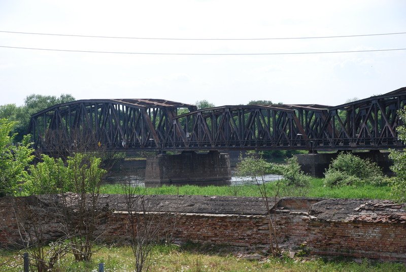 Aktuelle Fotos der Stadt Küstrin / Kostrzyn - Altstadt Ehemalige Altstadt & Festung - Eisenbahnbrücke über die Oder ***