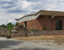 Der Giebel des ehemaligen Güterboden des Bahnhofs Kietz *1 - Ich finde es schade, dass auch dieses Gebäude weichen muss.