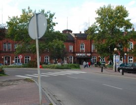 Bahnhofsplatz mit Hauptbahnhof - Standort: ehem. Schützenstraße. Vor 1945: Foto