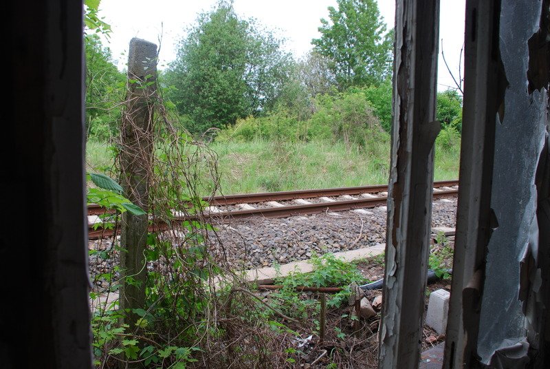 Aktuelle Fotos der Stadt Küstrin / Kostrzyn Oderinsel / Artilleriekaserne - Blick zu den Gleisen - Bahnhof Küstrin-Altstadt *4