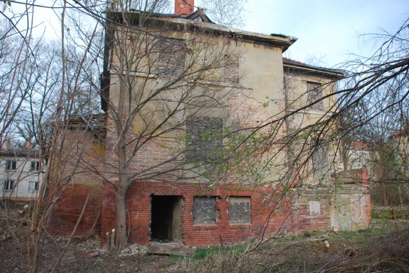 Aktuelle Fotos der Stadt Küstrin / Kostrzyn Oderinsel / Artilleriekaserne - Villa Kuhn *6