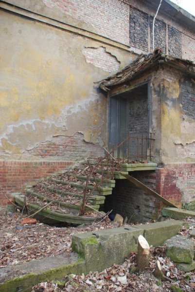 Aktuelle Fotos der Stadt Küstrin / Kostrzyn Oderinsel / Artilleriekaserne - Villa Kuhn, Eingang *6