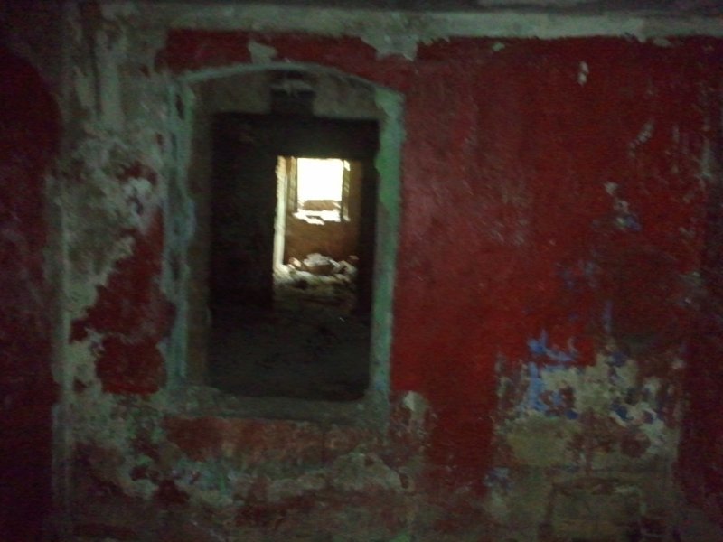Aktuelle Fotos der Stadt Küstrin / Kostrzyn Oderinsel / Artilleriekaserne - Blick ins Innere der Villa Kuhn *6