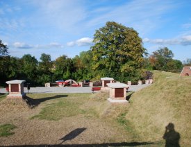 Bastion Philipp - Lüftungsanlagen ** - Auf der restaurierten Bastion Philipp. Blick nach Osten mit der Oder im Rücken.