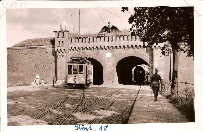 Historische Fotos der Stadt Küstrin  - Die küstriner Straßenbahn SPEZIAL: Die elektrische Straßenbahn - Am Berliner Tor *3