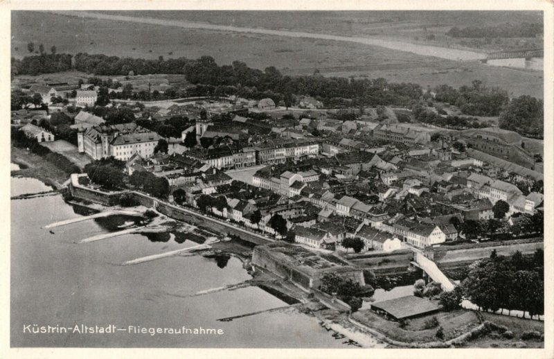 Historische Fotos von Küstrin SPEZIAL: Der Kattewall - Blick auf die Oder und den Kattewall *1