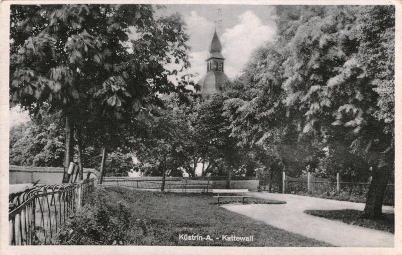 Historische Fotos von Küstrin SPEZIAL: Der Kattewall - Details der Grünanlage *1