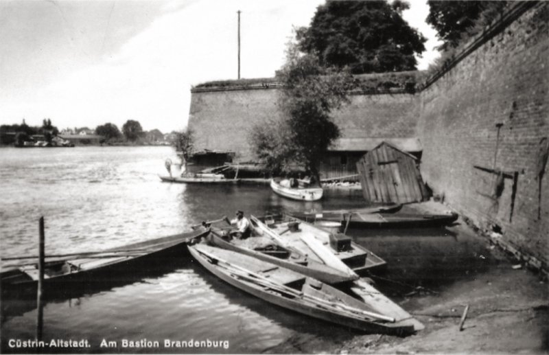 Historische Fotos von Küstrin SPEZIAL: Der Kattewall - Der Fischerhafen *1
