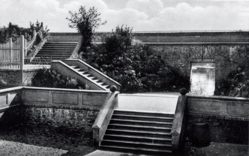 Historische Fotos von Küstrin SPEZIAL: Der Kattewall - Aufgang zum Kattewall *1