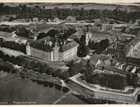 Schloß und Bastion Brandenburg *1 - Blick von oben auf das Schloss in Küstrin und die Bastion Brandenburg mit ihrer Grünanlage.