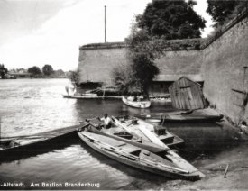 Der Fischerhafen *1 - Der Blick in Richtung Bastion Brandenburg - Der Fotograf stand dabei mit dem Rücken zum Fischertor.