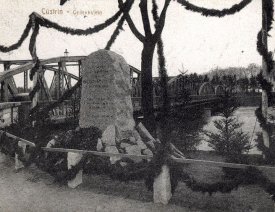 Gedenkstein an der Odervorflut-Brücke *4 - zu Ehren von Leutnant von Falkenhayn.