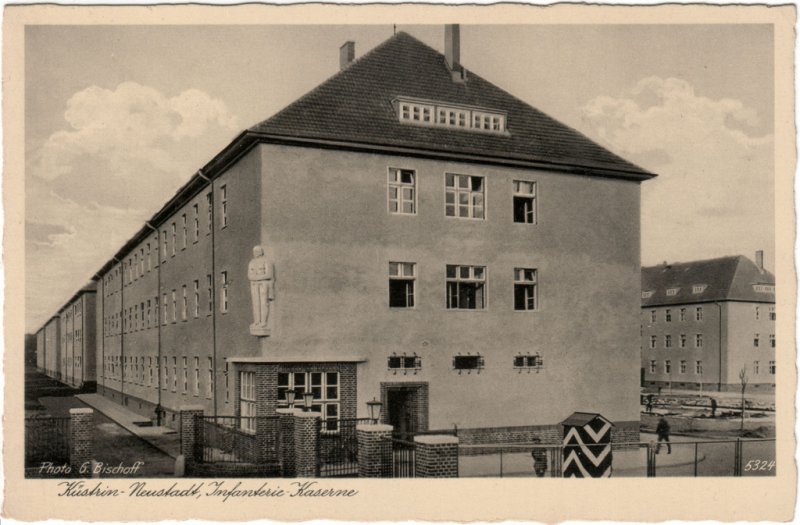 Historische Fotos von Küstrin Kaserne des Infanterie-Regiments 50 (Stülpnagelkaserne) - Haupteingang der Infanteriekaserne