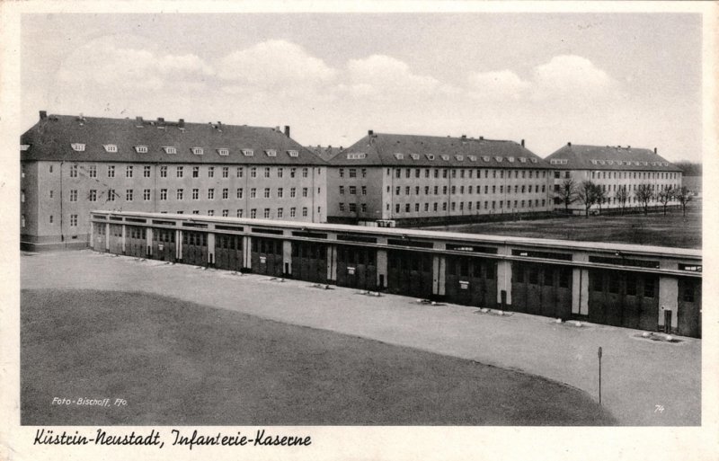 Historische Fotos von Küstrin Kaserne des Infanterie-Regiments 50 (Stülpnagelkaserne) - Garagen des Infanterie-Regiments 50