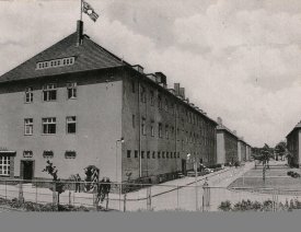 Blick hinter die erste Reihe der Gebäude der Stülpnagelkaserne