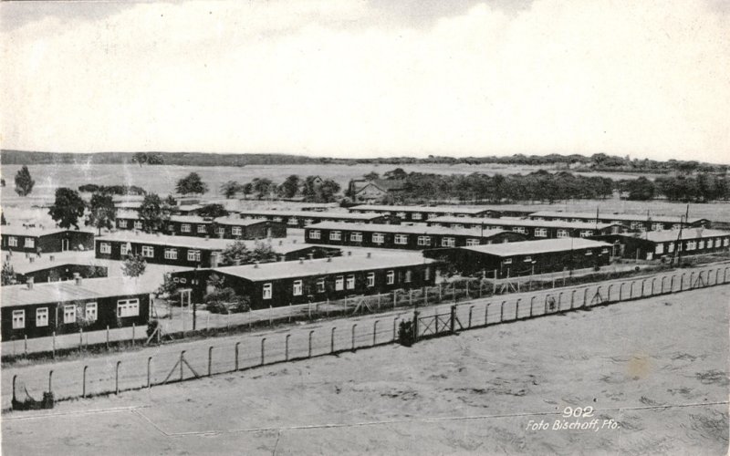 Historische Fotos von Küstrin Die Kaserne des Erg.-Bat. des Infanterie-Regiments Nr. 50 - Blick auf das Barackenlager an der Infanteriestraße