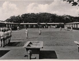 Exerzierplatz mit Waschmöglichkeiten