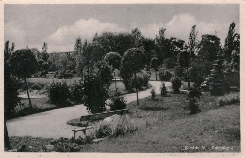 Historische Fotos von Küstrin Rund um den Kaiserkolk - Der Kaiserkolk - Parkanlage