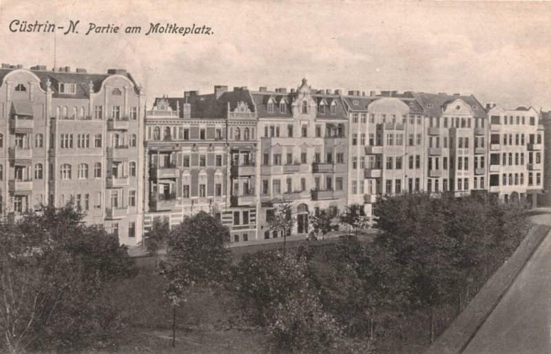 Historische Fotos von Küstrin Rund um den Moltkeplatz - Moltkeplatz (Schiffbauerstraßen-Seite), Nr. 12 bis 17 *1