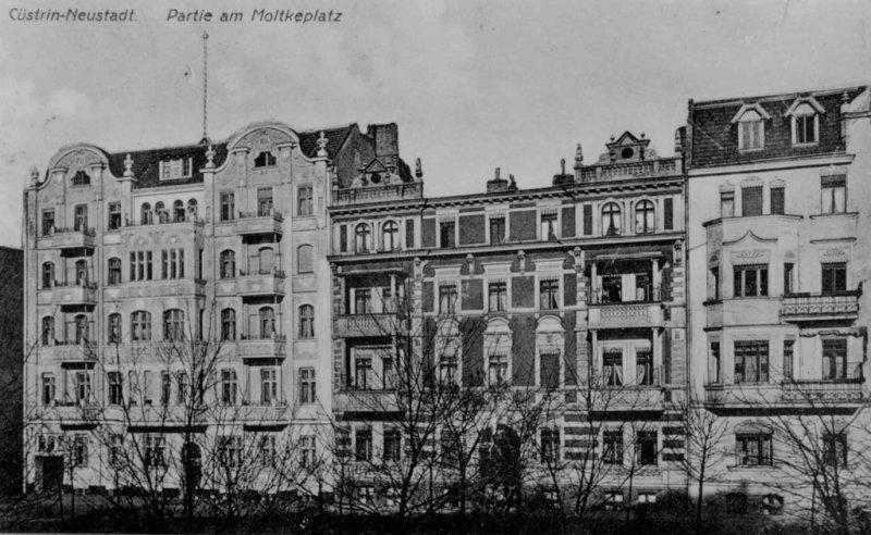 Historische Fotos von Küstrin Rund um den Moltkeplatz - Die Häuser Moltkeplatz 15 bis 17 *3