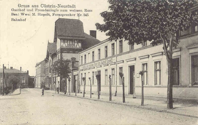 Historische Fotos von Küstrin Kurze Vorstadt / Neustadt - Schützenstraße mit altem Postamt *4