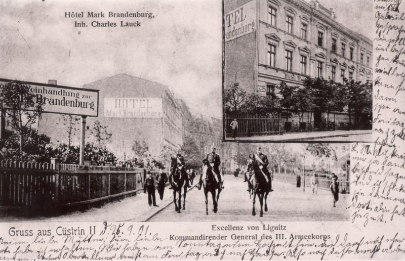 Bahnhofstraße mit Hotel Mark Brandenburg *4