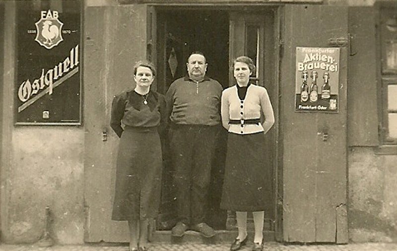 Historische Fotos von Küstrin Kurze Vorstadt / Neustadt - Eingang des Wirtshaus Sorge *9
