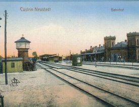 Bahnhof Küstrin-Neustadt *4 - Oberer Bahnsteig, coloriert.