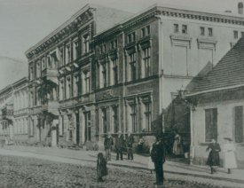 Landsberger Straße *4 - Unsicher (!): Rechte Straßenseite stadtauswärts gesehen zwischen den Abwzeigen Weinbergstraße und Warnicker Straße.