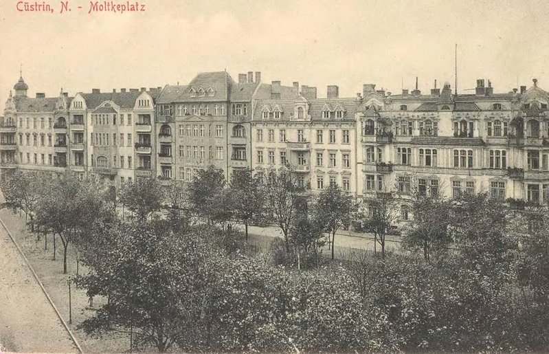 Historische Fotos von Küstrin Kurze Vorstadt / Neustadt - Moltkeplatz (Seite an der Weinbergstraße) *2