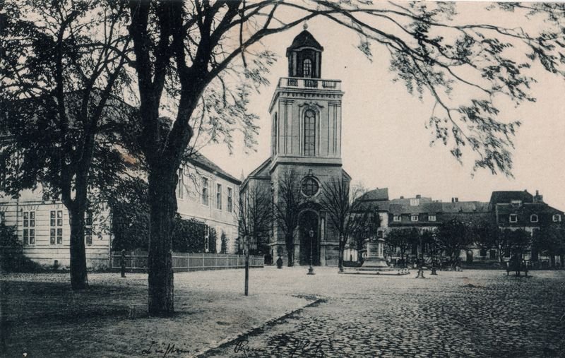 Historische Fotos von Küstrin SPEZIAL: Die küstriner Kirchen - Renneplatz, Kommandantur und Schloßfreiheit mit Marienkirche
