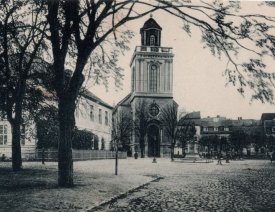 Renneplatz, Kommandantur und Schloßfreiheit mit Marienkirche