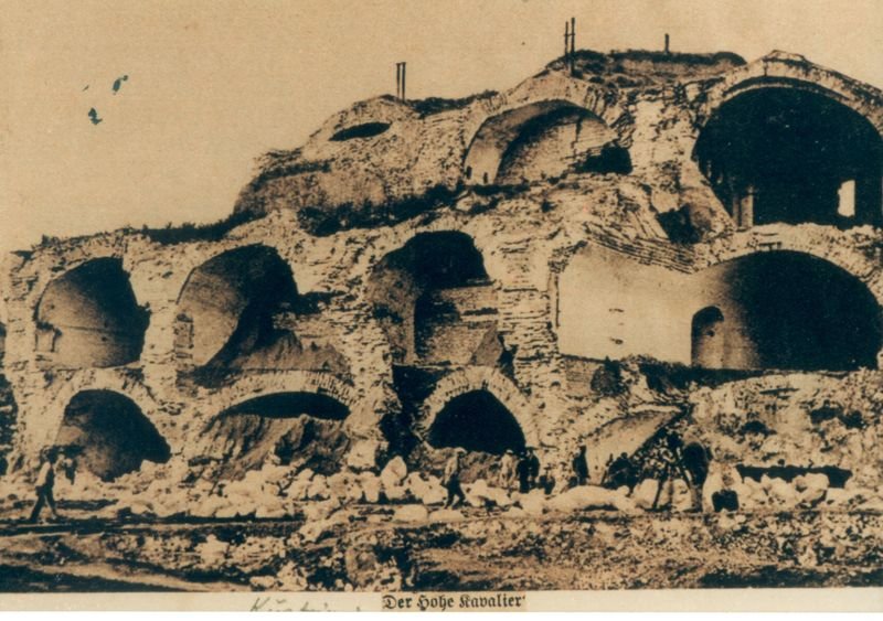 Historische Fotos von Küstrin Altstadt - Schleifung der Festung SPEZIAL: Die Schleifung der Festung Küstrin - Die Ruine des Hohen Kavaliers II *1