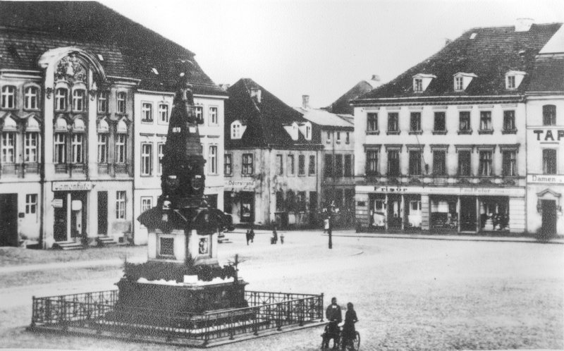 Historische Fotos von Küstrin Altstadt - Marktplatz Ecke Kietzer Str. / Webergasse *4