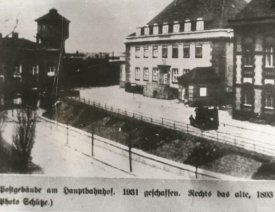 Neues Postamt *4 - in der Schützenstraße 14 am Hauptbahnhof. Erbaut 1931. Rechts daneben steht das alte Postamt. Die gleiche Stelle im Jahr 2011.